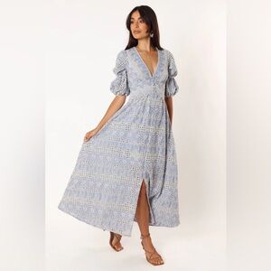 PETAL AND PUP TANI MIDI DRESS - BLUE SIZE 6